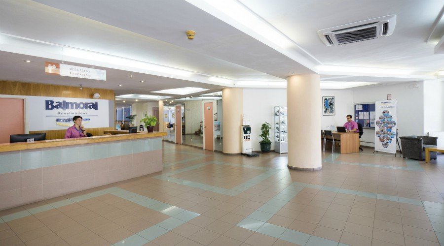 Recepción balmoral hotel benalmadena costa