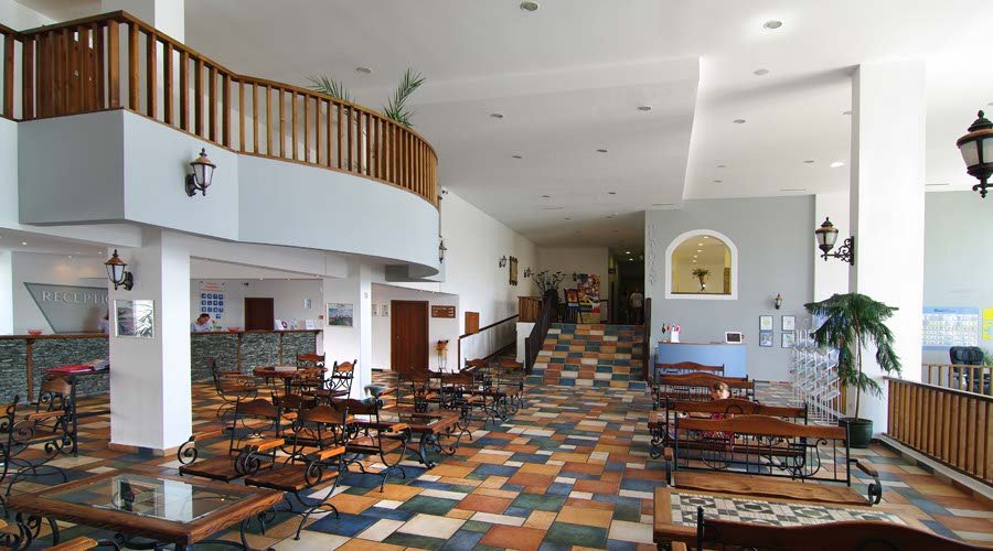  tour hall recepcion hotel sinemorets