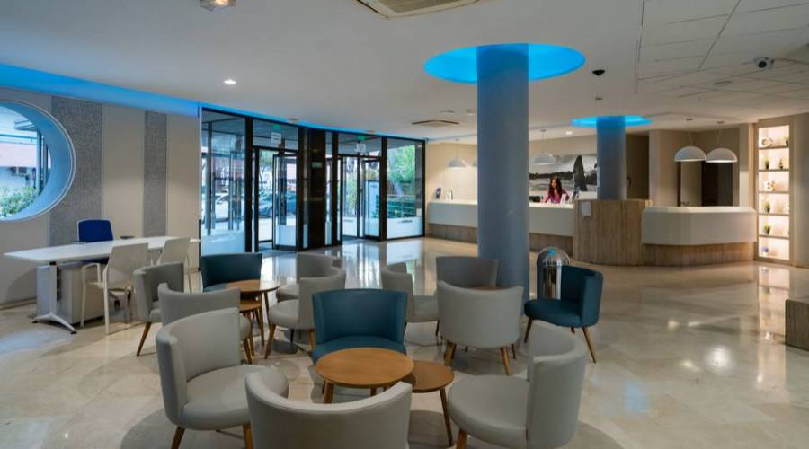 Recepción lobby hotel Monterrey