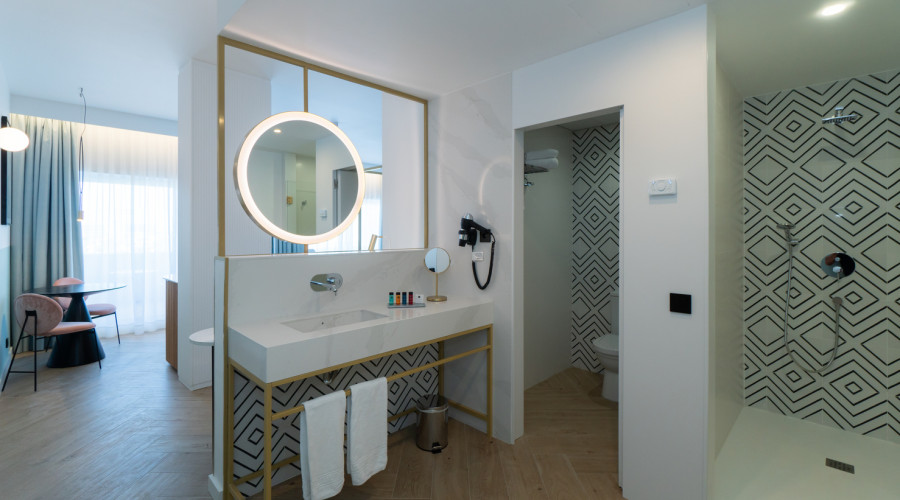 HABITACIONES PEZ ESPADA