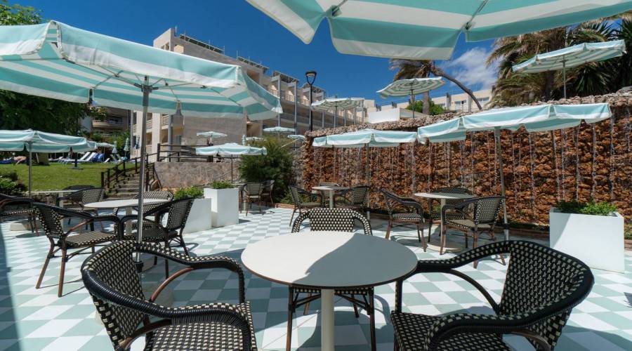 Terraza Bar Mediterraneo