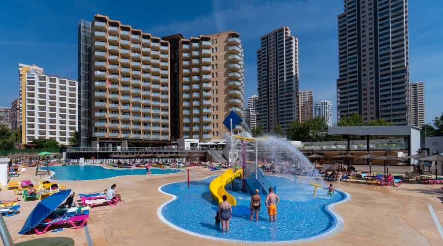NEW POOL RIO PARK