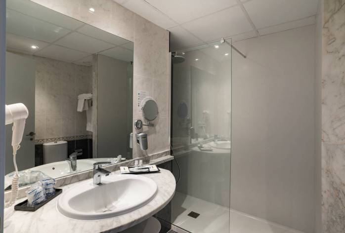 Baño Riudor