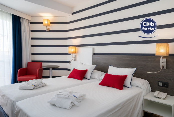Double Room with Club Service